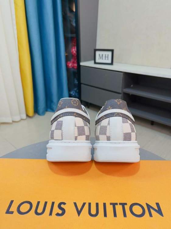 Picture of Louis Vuitton Shoes _SKULVsz38-44mnf032515283